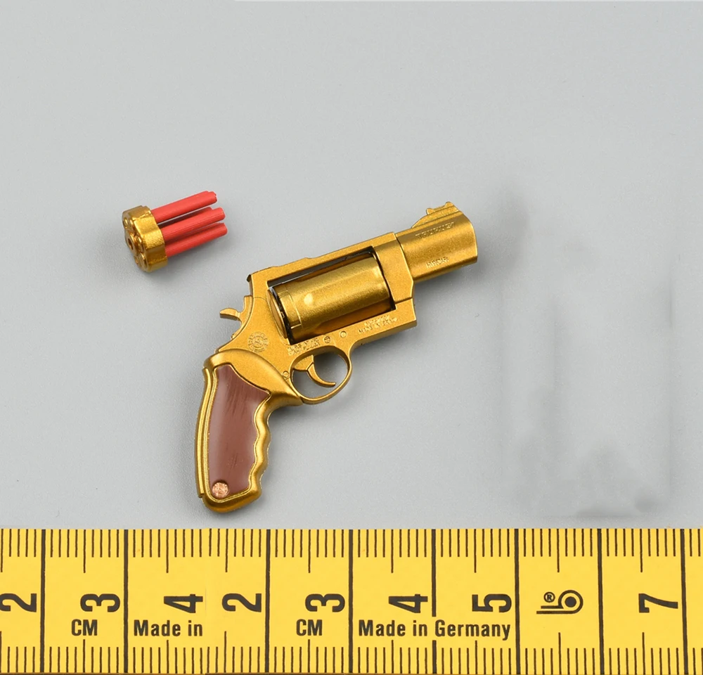 

1/6 DAMTOYS GK023 Gangsters Kingdom Diamond a Angelo Gold Pistol Revolver Toys Model Can't Be Fired Model For Scene Component