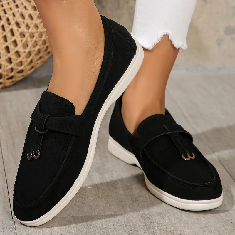 New Fashion Women Loafers Slip on Ladies Flat Brand Spring Autumn Casual Flat Shoes Anti-suede Leather Metal Lock Women Sneaker