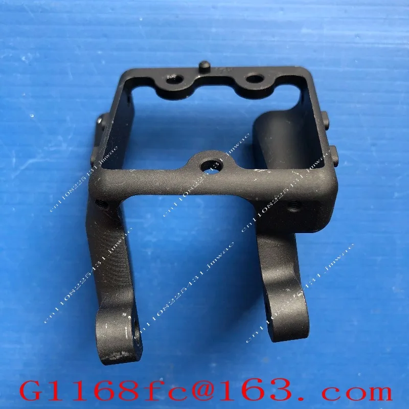 T10 Arm Connector, Right M1/M4 Arm Holder, Plant protection machine accessories (appearance Bumped and Scratched)