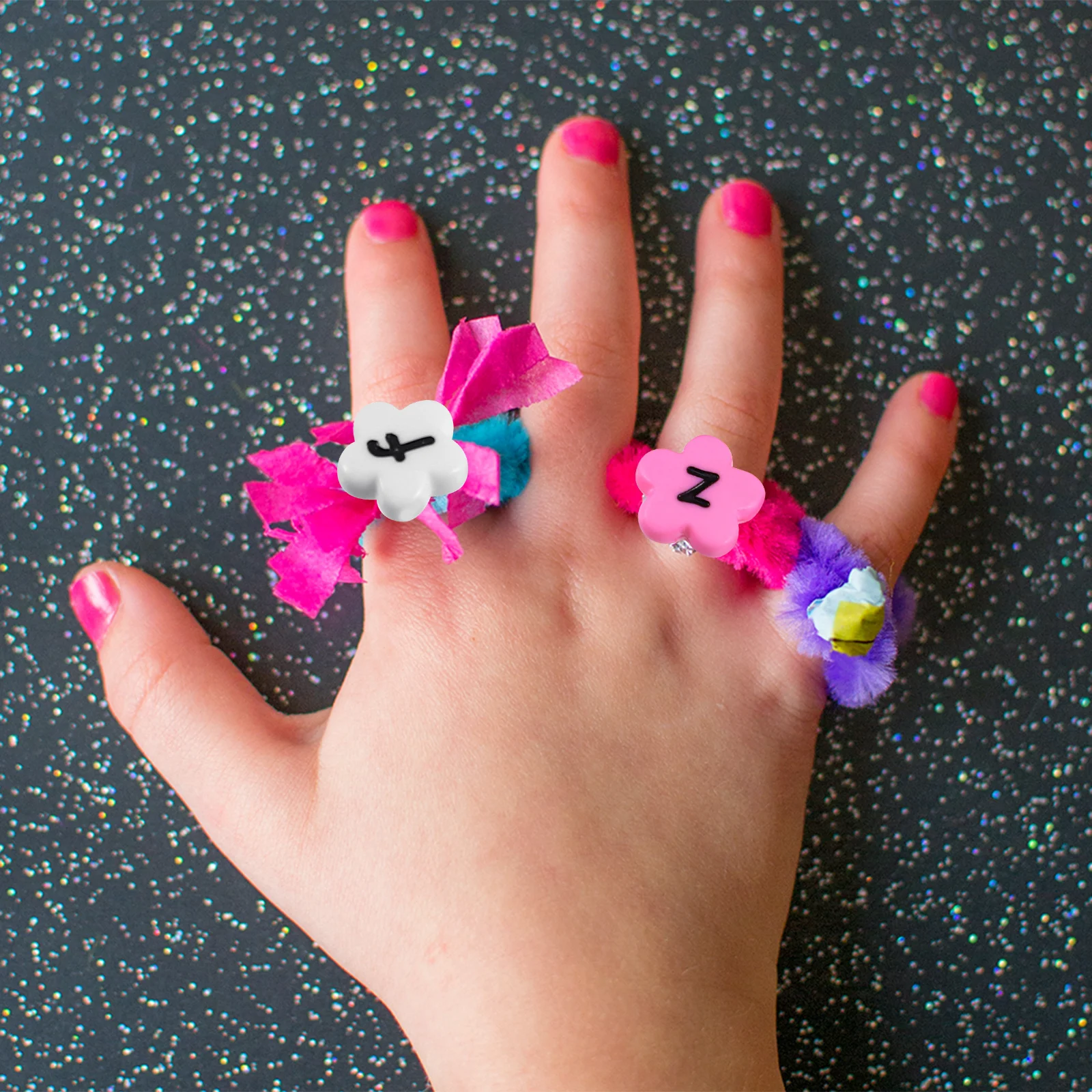 

200Pcs Flower Shape Acrylic Letter Beads DIY Loose Beads for Jewelry Making Bracelet Necklace Colorful Letter DIY Bead