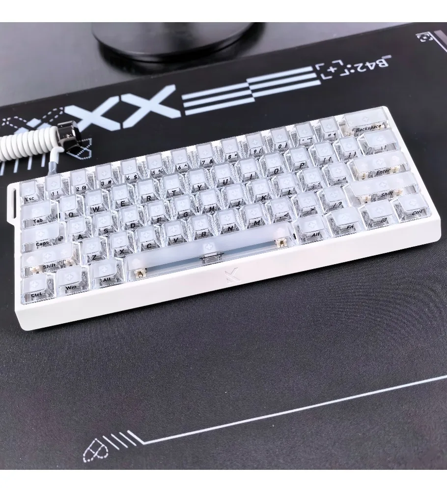 White top fog light-transmitting keycaps for Mai from Ace68 Forerunner X87 Night Demon made68 Meijia Lion Tarantula