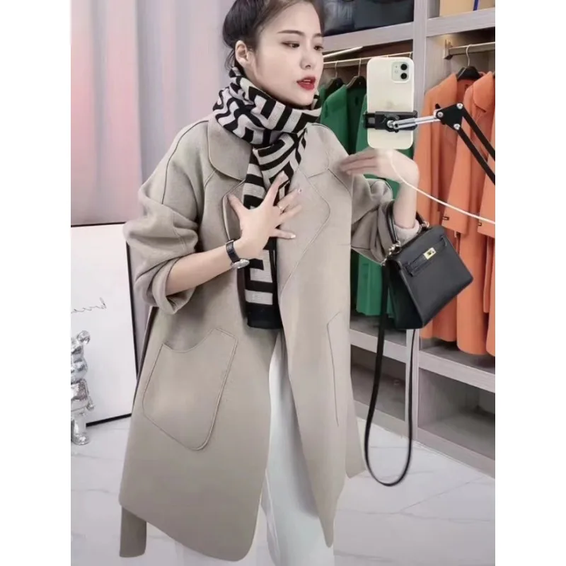 Trend Luxury Design-Forward Wool Coat Women's Trench Coat Belt Pockets Spring Autumn Tweed Jacket New Womens Fur Coat Solid