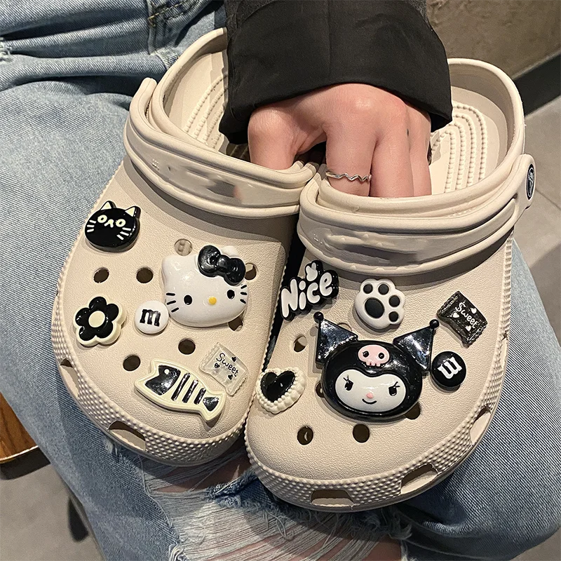 

12pcs/set Black Kulomi Shoes Charms Kawaii Hole Shoes Accessories Buckle Set Diy Shoesflower Decoration Removable Girl for Gift