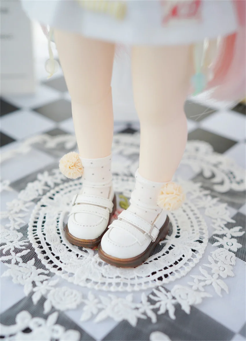 

Игрушки для кукол BJD, обувь для девочек, 1/4 1/6, матовая, белая, коричневая, черная, повседневная кожаная обувь с одной пряжкой, подарки, аксессуары для кукол