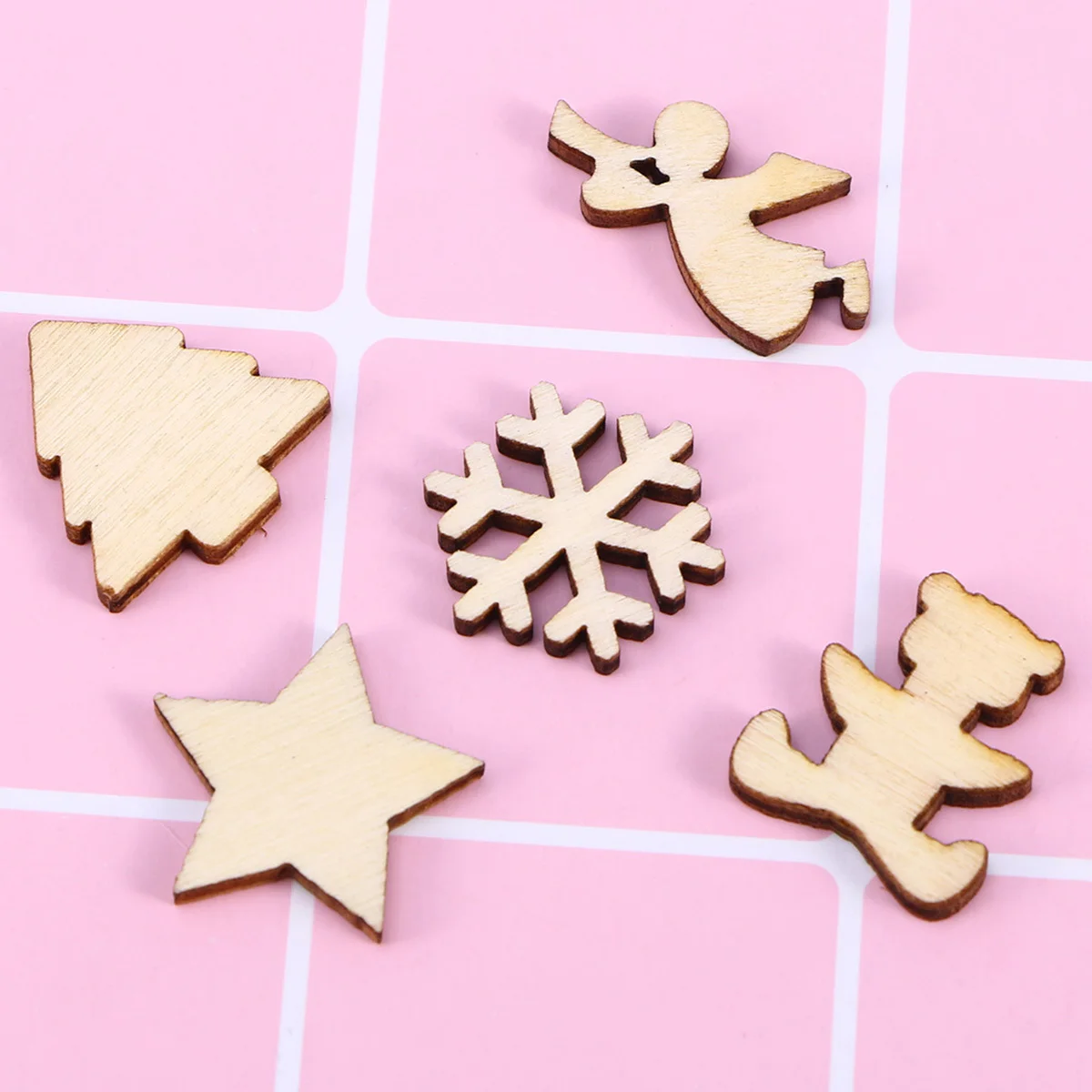 

100pcs Wooden Christmas Hanging Decor, Xmas Pendant For Tree Door Wall, Holiday Home Decoration, Christmas Tree Pendant, Craft