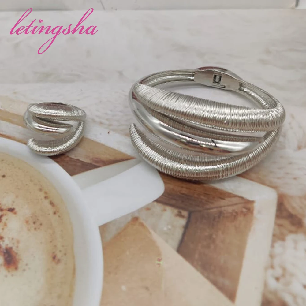 Jewelry Nigerian Bangle With Ring Colorful Women 18K Gold Plated Bracelet Wedding Party Gift Dubai Hollow Out Design Bracelet