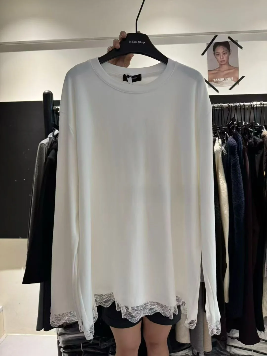 

Autumn Winter Women's Long Sve T-irt round Ne Lace Splicing Floing New Sle Versatile Loose Fit Comfortable Cotton Top