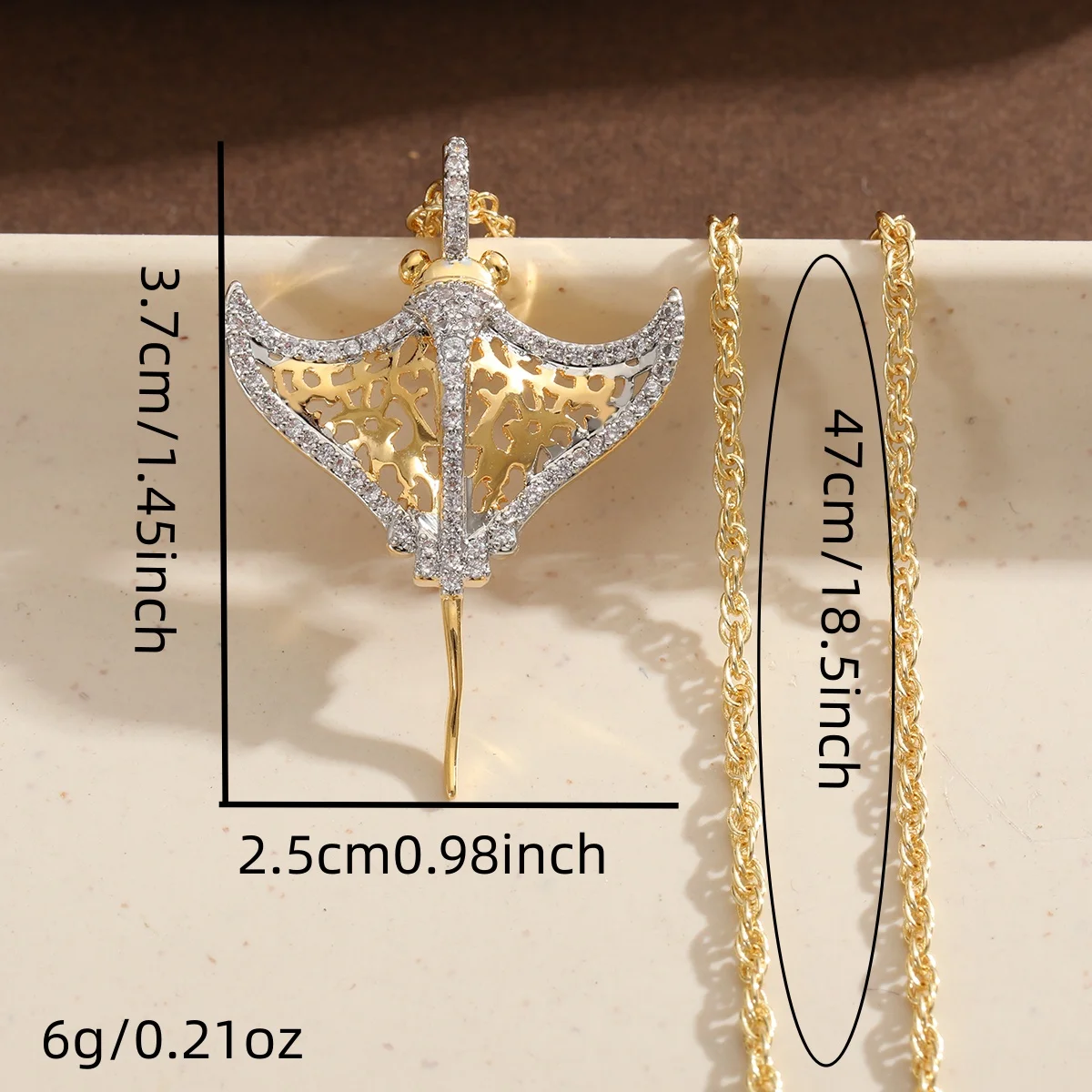 Kreative zweifarbige Teufelsfisch-Anhänger-Halskette aus Kupfer. Fledermausfisch-Halskette, geeignet für alltägliche Freizeit- und Outfits im Meeresstil – Detail 1