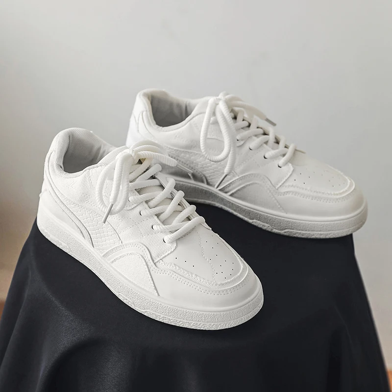 Classic Men's White Sneakers Comfortable Low-cut Man Sneakers Flat Lace-up Skateboarding Shoes Men Casual Trainers Basket Homme