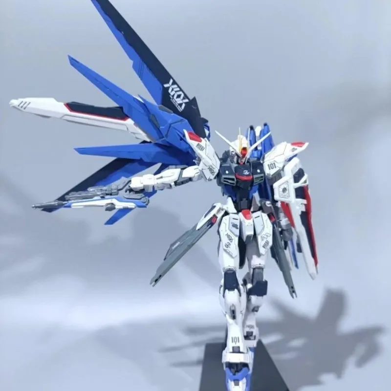 【IN VOORRAAD】DABAN 6650 Freedom 2.0 ZGMF-X10A MG 1/100 Assemblagemodel Kit Collector's Grade Action Figure Robot Model Hobby Speelgoed