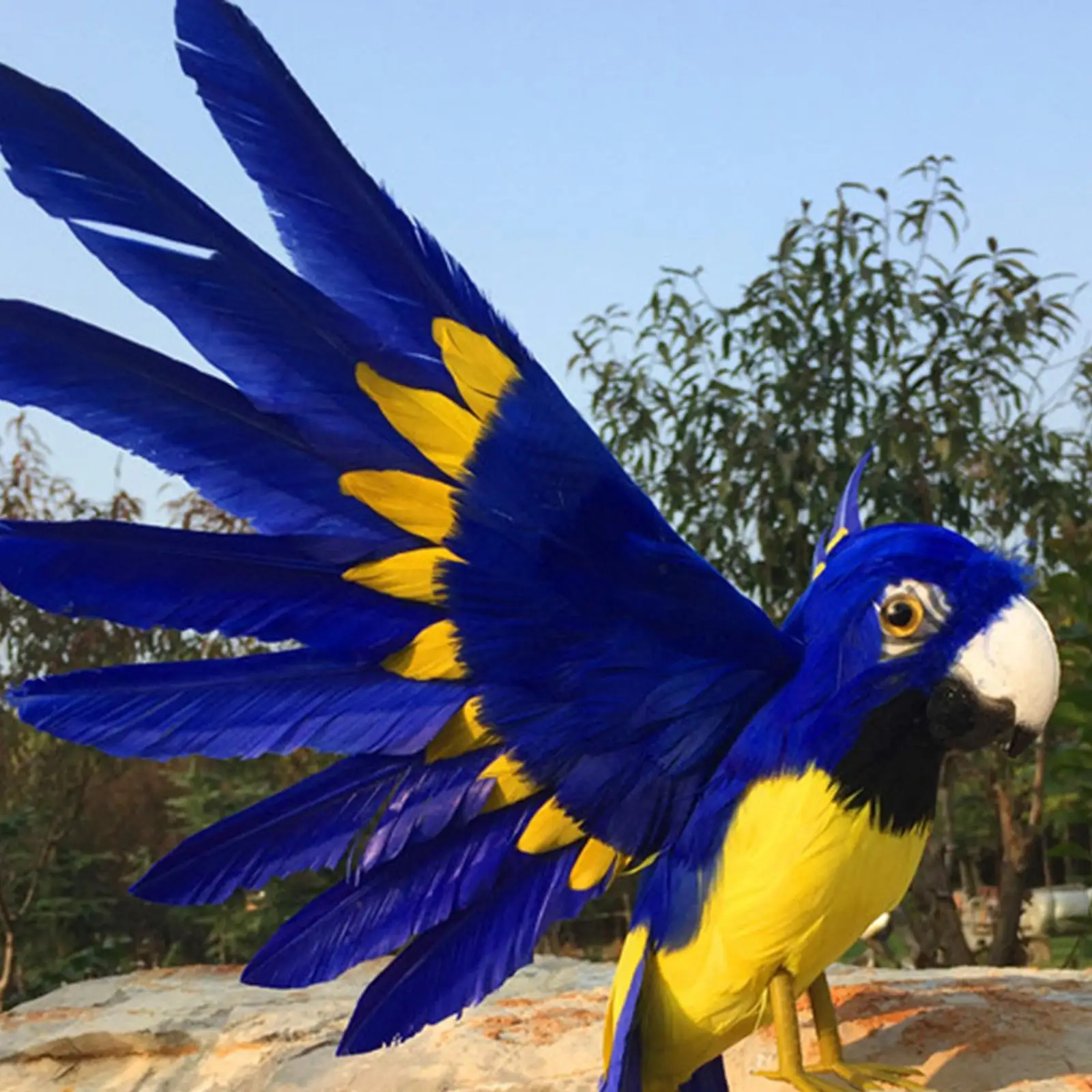 Handmade Simulation Parrot Figurine Feather Artificial Bird Parrot Model Art for Lawn Decor Home Garden Decoration Photo Prop
