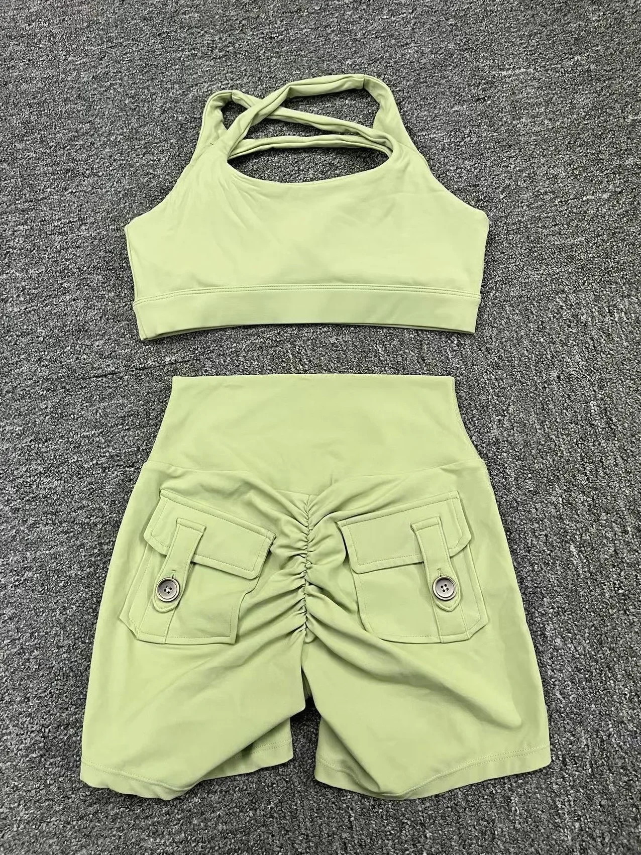 

Mileegirl 2pcs Women Yoga Set High Impact Supports Sports Bra Pleated Back Gym Shorts with Pockets Quick Dry Workout Crop Tops