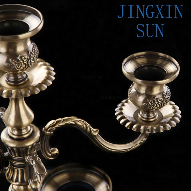 European Vintage Metal Bronze Alloy Candle Holder For Dining Table Household Creative Design Light Luxury Home Decor Candlestick