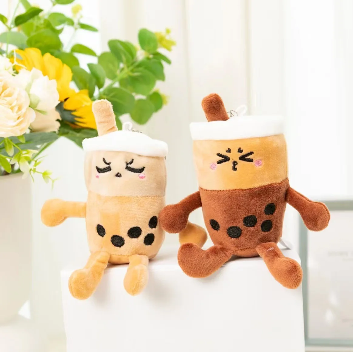 60 pçs atacado 4 Polegada bonito super leite xícara de chá brinquedo de pelúcia pendurado criativo dos desenhos animados ragdoll grabber pequena boneca garra guindaste brinquedos