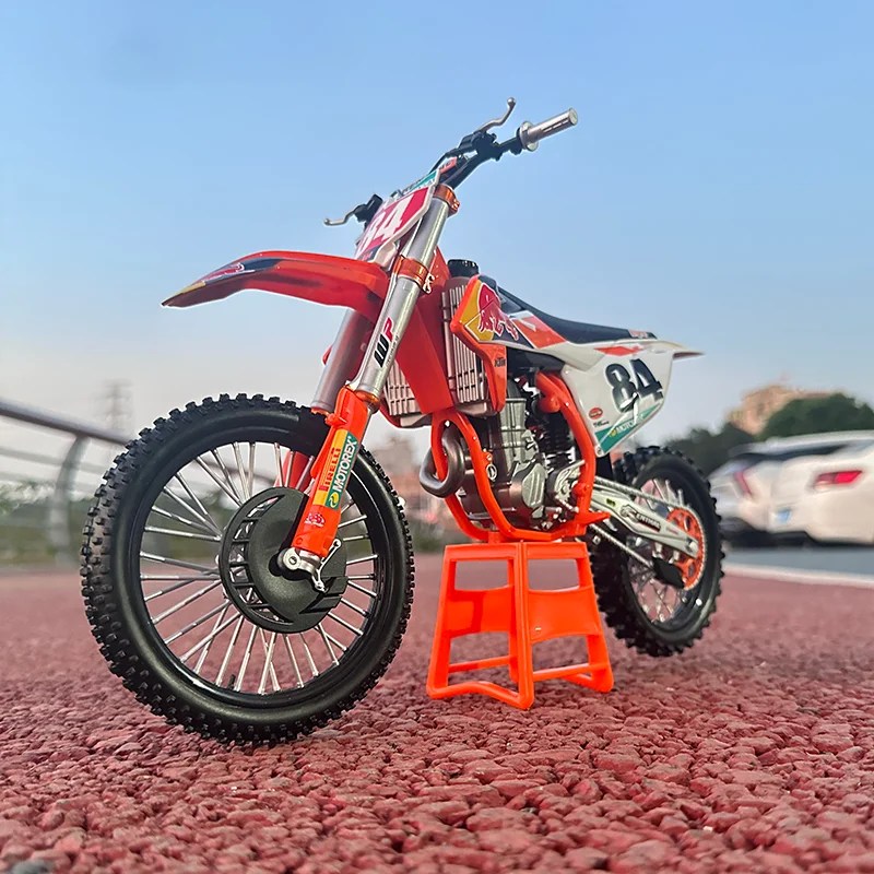 

Maisto 1:6 2018 KTM 450 SX-F Factory Edition 84, модель гоночного мотоцикла из сплава, металлическая уличная модель мотоцикла, коллекция, подарок для детей