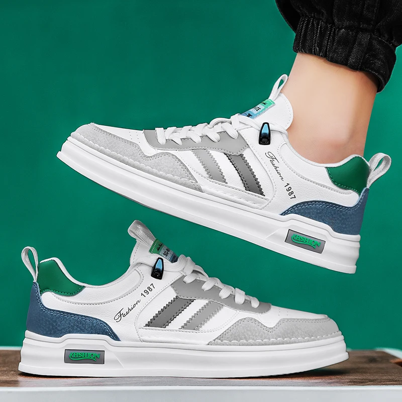 Trendy low top small white shoes 2023 Spring and Autumn New Versatile trend board shoes Fashion men's sports casual shoes