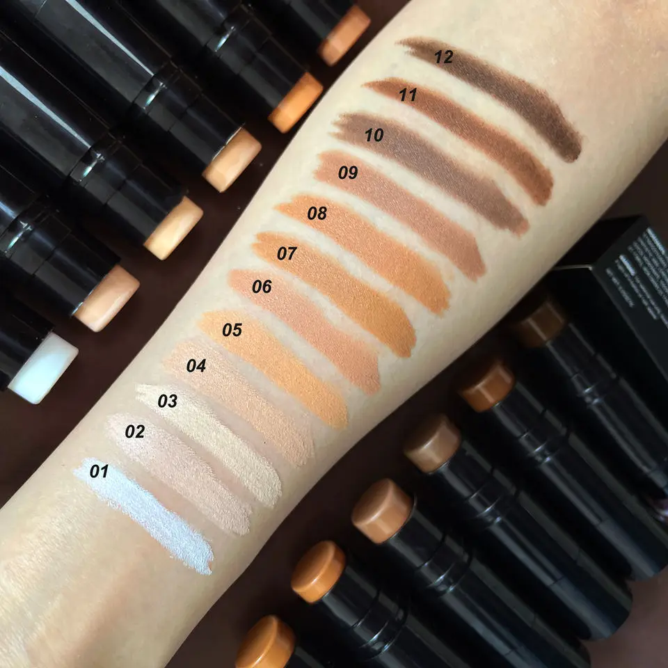 30Pcs Private Label Contour Stick แปรง Pigment กันน้ำ Matte มังสวิรัติคอนซีลเลอร์ครีมแต่งหน้า Stick ขายส่งจำนวนมาก