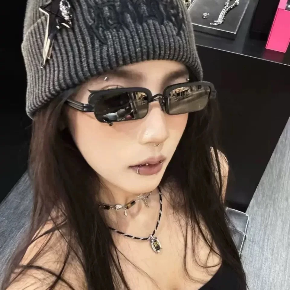 

Новые модные солнцезащитные очки New World Fashion Leader с персонализированным декором, для женщин и мужчин, для отдыха, путешествий и вождения, с защитой UV400, класса люкс