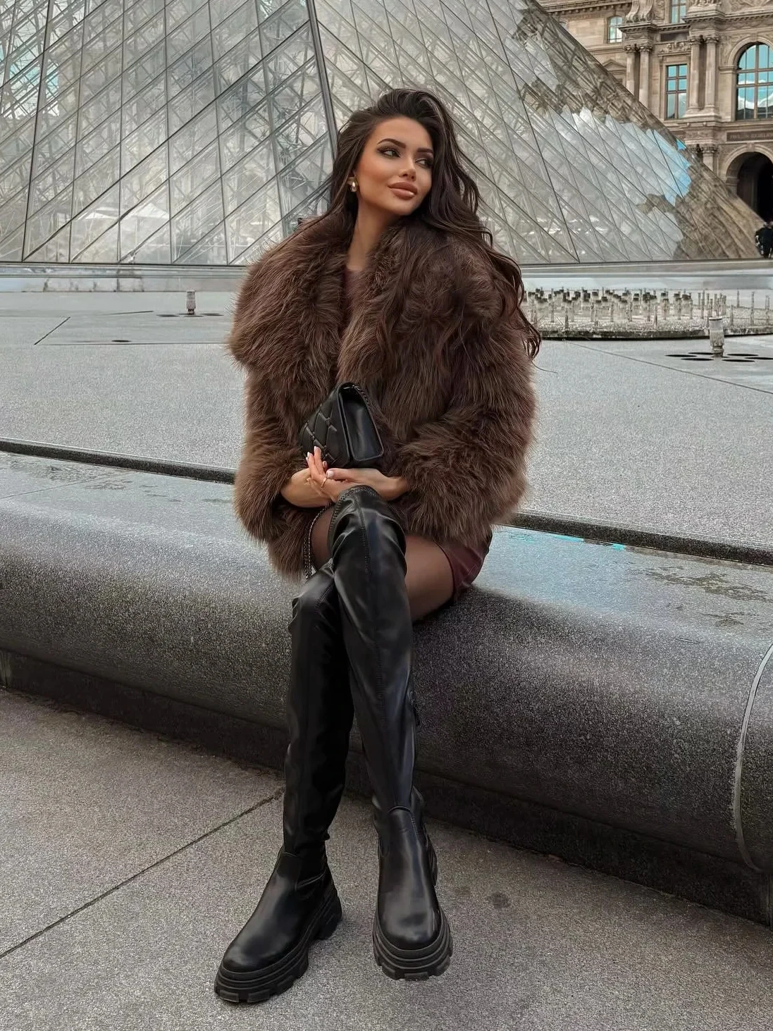 

Fashion Brown Cropped Faux Fur Jacket Coat Women Elegant Turn-Down Collar Loose Thick Coats 2025 Winter Lady Faux Fur Outercoat