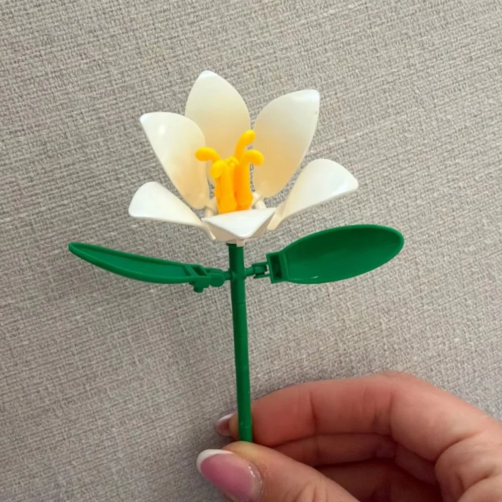 

Sunflower Assembly Building Blocks Artificial Flower Bouquet Mini Bricks DIY Romantic Plant Home Decor Toys For Birthday Gift