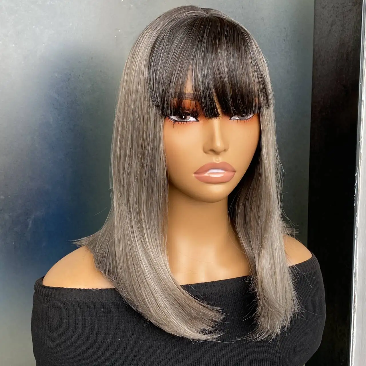 

Short Straight Ombre Gray Synthetic Wig Bob Wig with Bangs Black Grad Light Gold Hair Heat Resistant Costume Party Cosplay Wigs