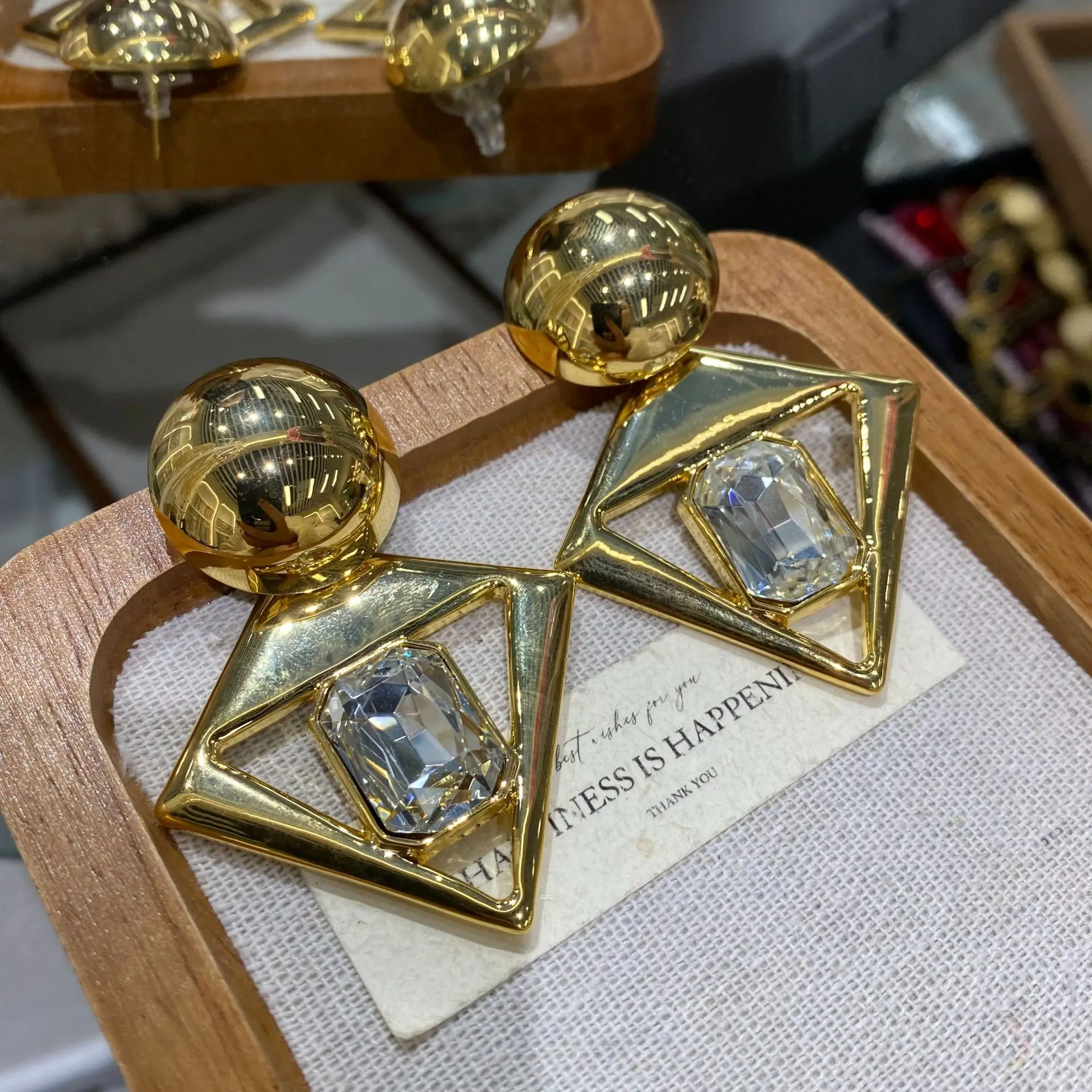 Women Exaggerated Geometric Diamond Gem Earrings 2026 New Fashion Jewelry for Female Girls Elegant Large Golden Drop Earrings