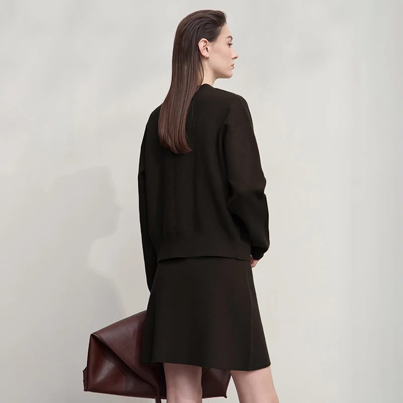 AMII suéter 2025 Otoño Invierno señora nueva cárdigan con cuello en V tejido manga larga cárdigan Mini faldas ropa Casual de mujer 12523114