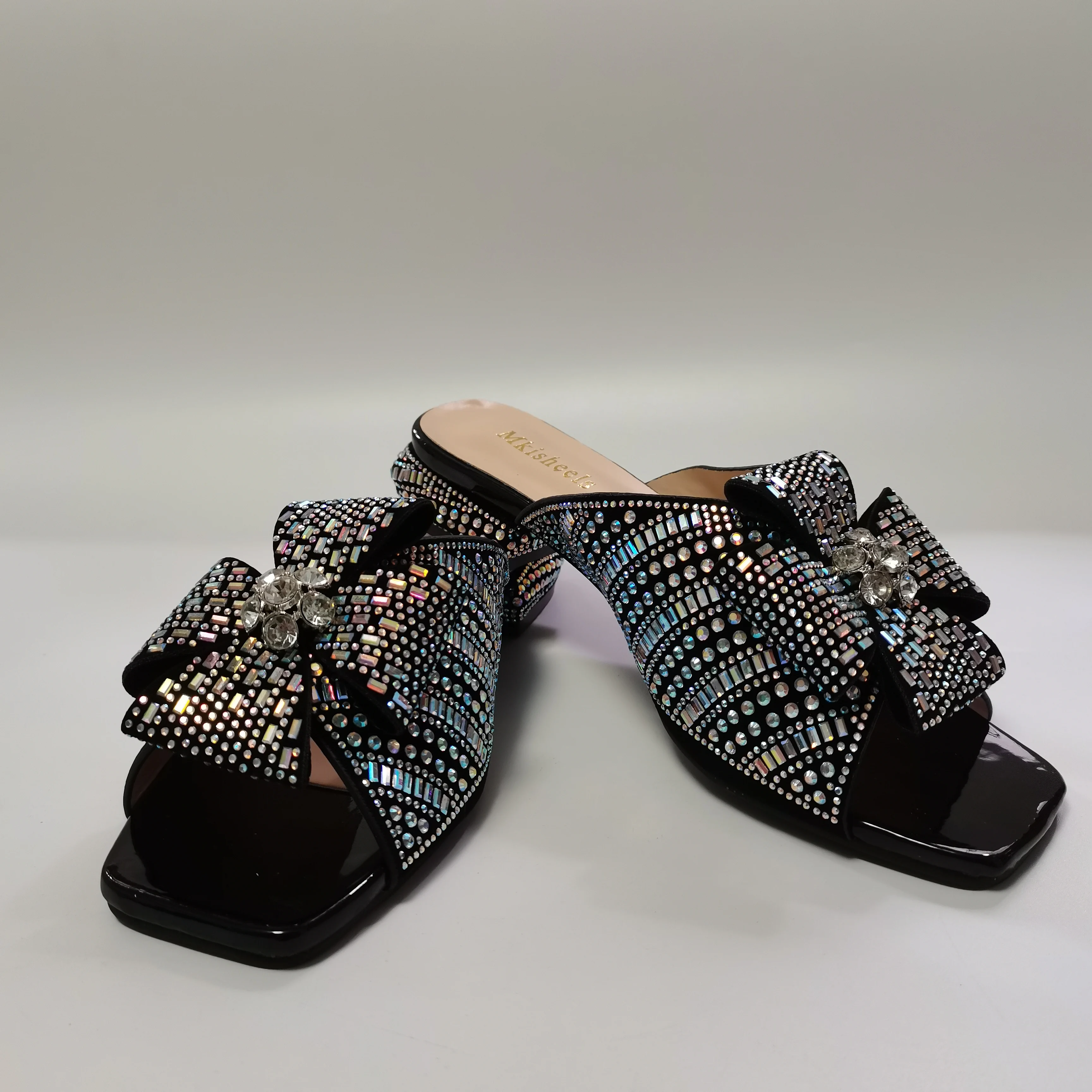 Fashion Latest Low Heels Women Crystal Bow Slippers Chunky Shoes Rhinestone Sandals 2023 New Casual Rhinestone Slippers F1207-1