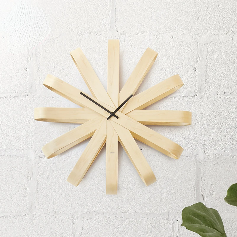 Nordic Light Luxury Decoration for Hanging Clocks, Creative Wall Hanging Clocks for Living Room, Simple Modern Art Clocks