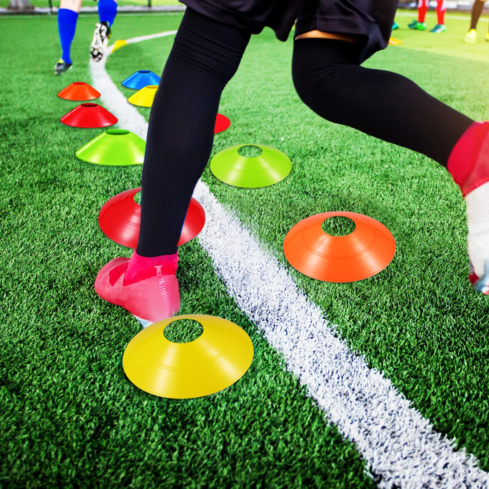 

30Pcs Soccer Training Cones Colored Disc Markers Agility Drills Football Practice Portable Mesh Carry Bag Training Cones