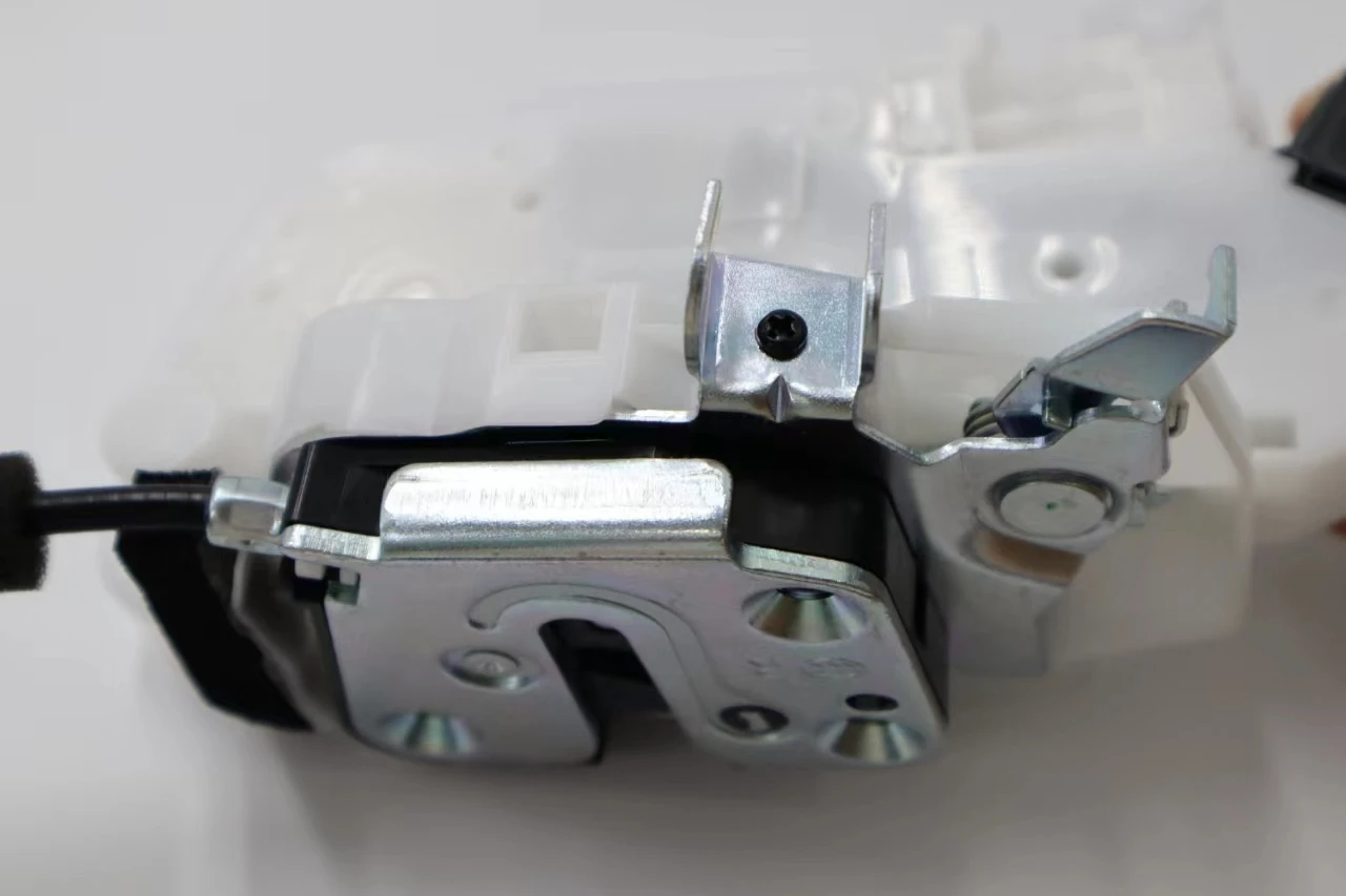 Soft Close Lock Mechanism Aftermarket for Maanian Terra Automatic Suction Door System Retrofit Kits for X-Terra - view 2
