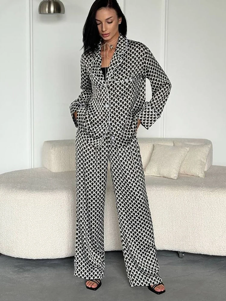 HiLoc Causal Printing Pants Pajamas Sets Women Two Pieces Long Sleeves Tops And Wide Legs Pants Homewear 2024 Female Night Suits