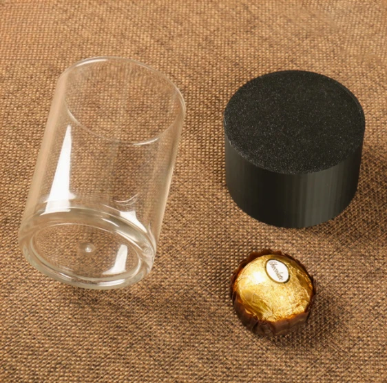 Romantica scatola di cioccolato magica al cioccolato - Trucco istantaneo per la trasformazione di caramelle San Valentino, oggetto magico da vicino per il mago che flirta