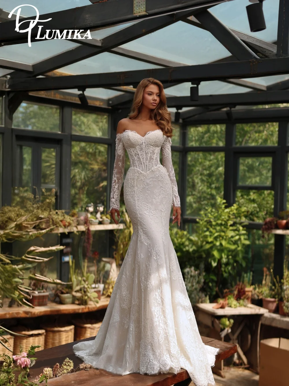 

Elegant Off-Shoulder Satin Wedding Dress Charming A-Line Bridal Gown Stylish Appliqued Floor-Length Wedding Gown Customized