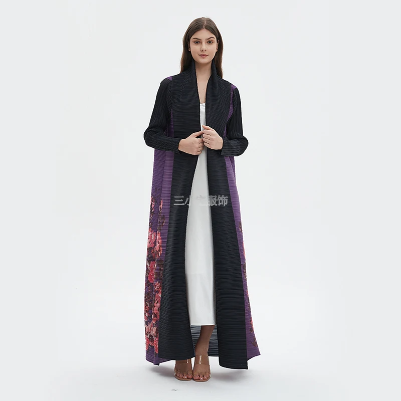 Autumn New Women\'s Long Coat Retro Side Print Black Long Sleeve Folded Neck Loose Abaya Windbreaker Robe