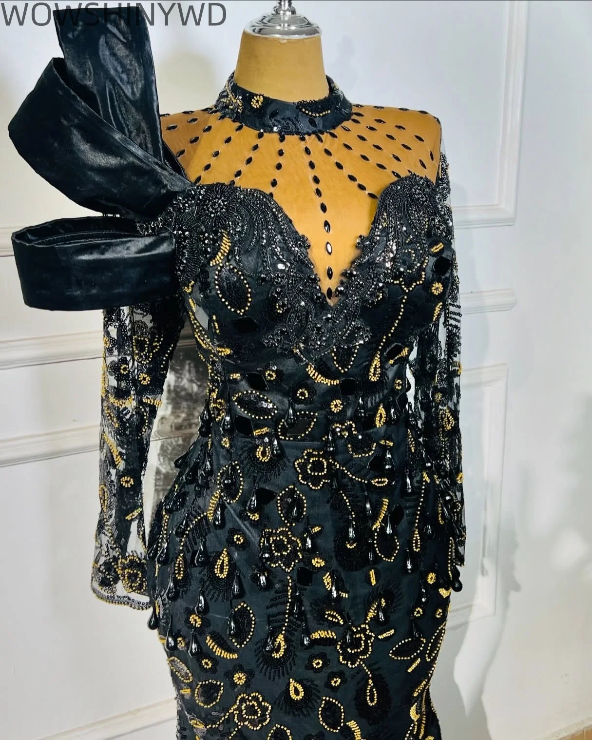 2025年 ブラック マーメイド プロムドレス ビーズ クリスタル スパンコール シアーネック イブニング フォーマル パーティー バースデー ガウン ドレス ZJ223