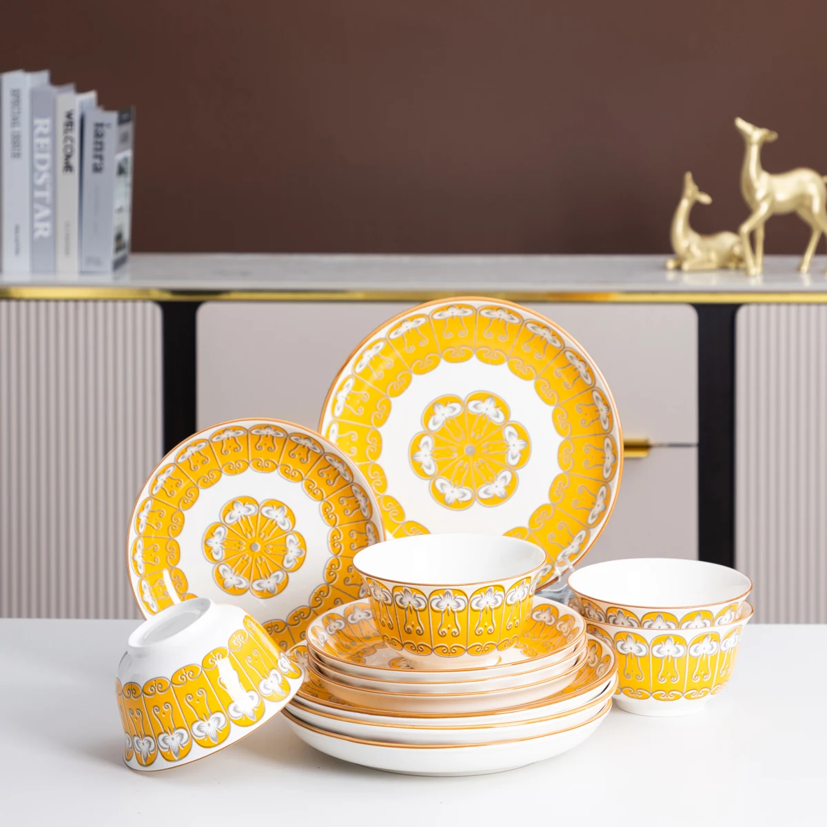 

12-Piece Porcelain Dinnerware Set Full Set Yellow Ceramics Tableware with Bowl & Dinner Plate & Fruit Plate Christmas Gift