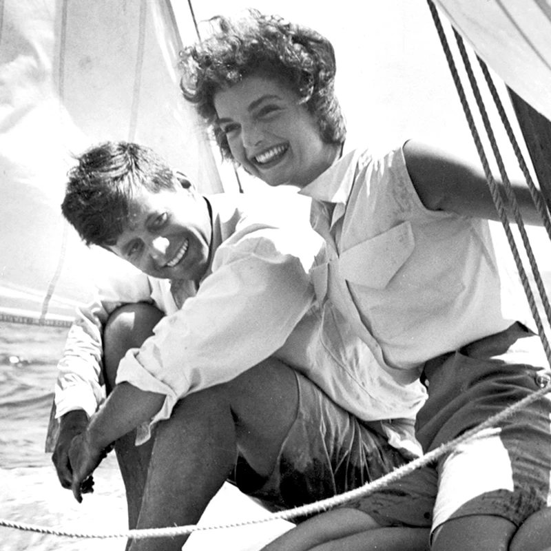 جون F. كينيدي وجاكي أوناسيس يبحران مطبوعات فنية عتيقة ، الرئيس على قوارب السفر قماش اللوحة للديكور المنزل #2