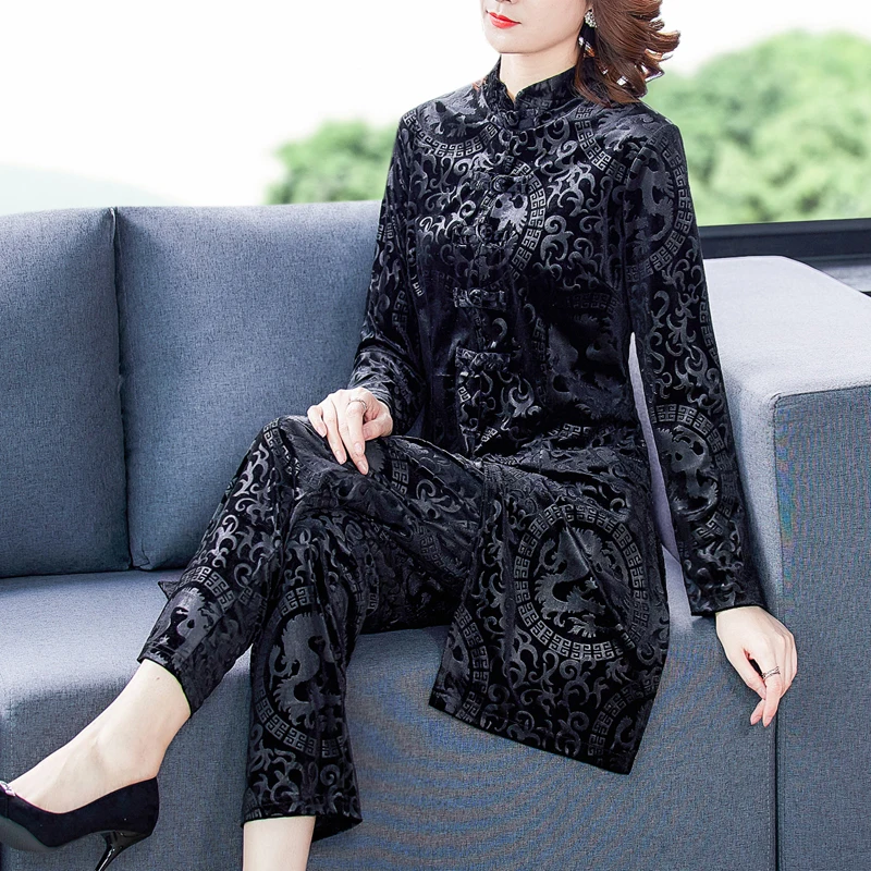 2022 New Autumn Winter Suits Female Heavy Industry Velvet Jacquard Retro Buckle Two-Piece Suit Women Fashion Loose Suit