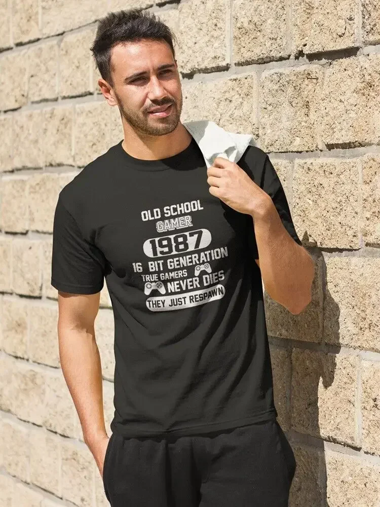 Старая школа геймеров 1987 16 бит поколение истинных геймеров никогда не умирает Мужская черная футболка
