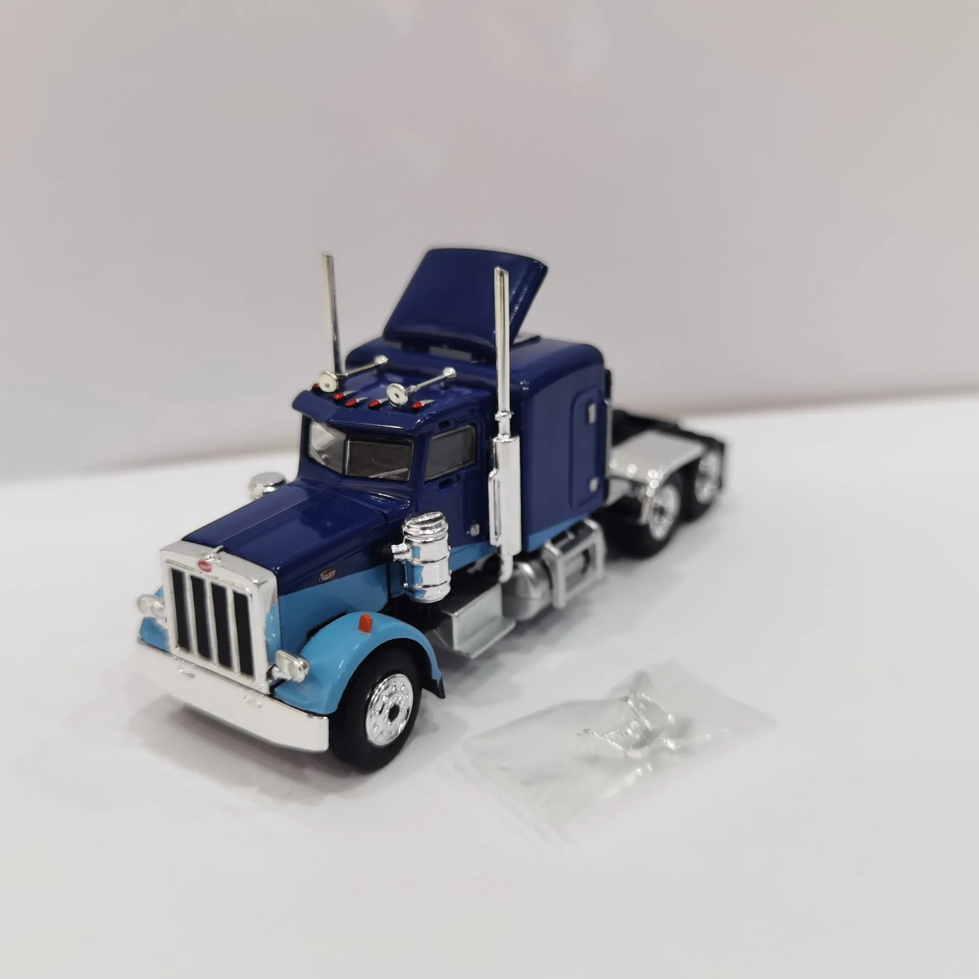 

Diecast BREKINA HO 1/87 Scale PETERBILT 359 Peterbilt Trailer Truck Plastic Material Model Collectible Toy Gift Souvenir Display
