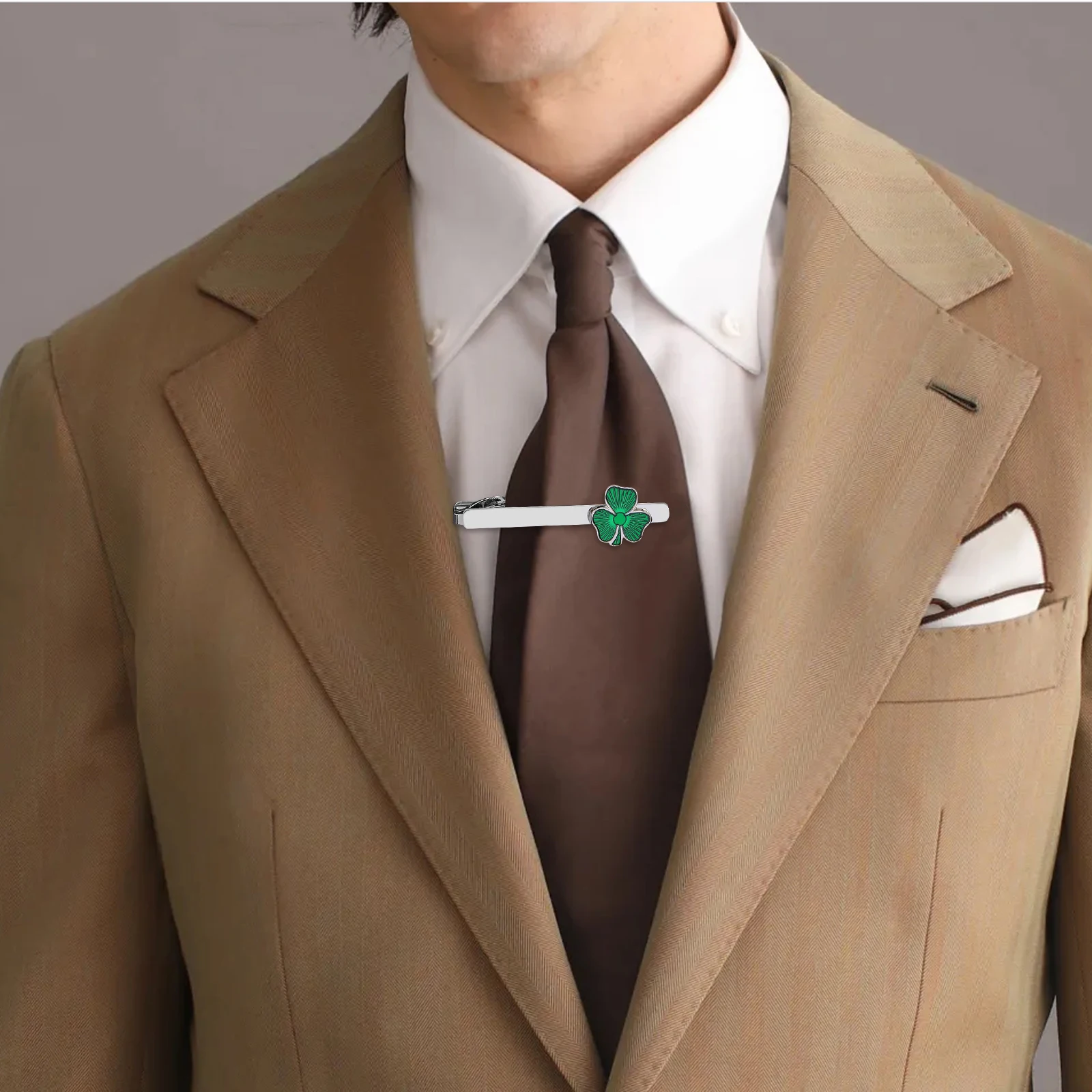 

Men's Irish Shamrock Tie Clip Metal Alloy Business Necktie Clip for Banquet Suit Accessories St Patricks Day Accessories