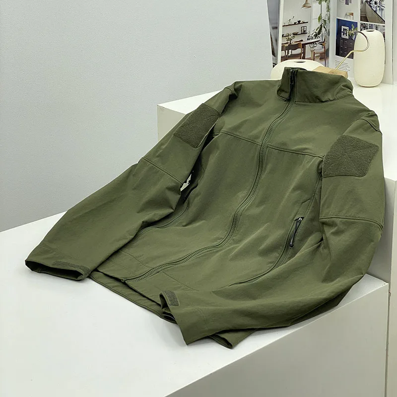 Outdoor Pata Soft-shell Military Retro Men's Hiking, Cycling, Sports, Fishing, Mountain Climbing and Camping Fashionable Jacket