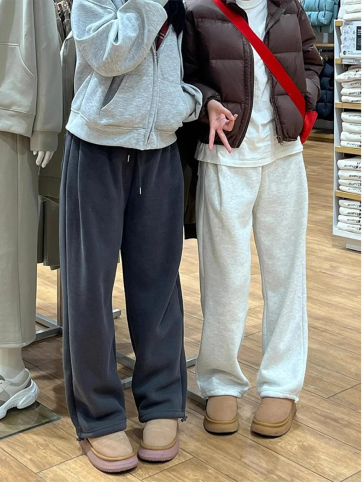 

Cleanfit Men's Fleece Lined Straight Leg Sweatpants Casual Wide Leg Pants Drapey Loose Fit American Style Long Trousers