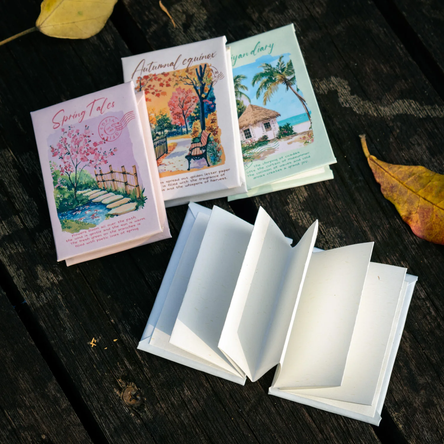 

Four Seasons in Hand Series Vintage Scene Landscape Mini Folding Book Creative DIY Journal Material Collage Stationery