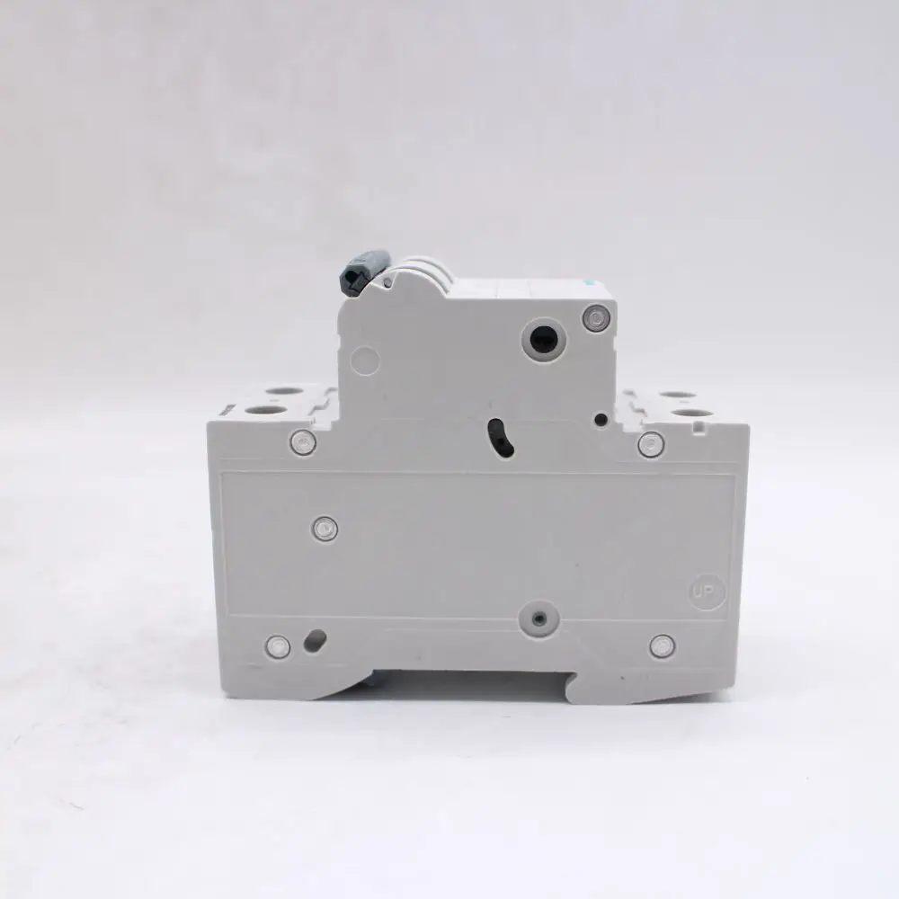 New Miniature Circuit Breaker 5SL6204-7CC 5SL62047CC