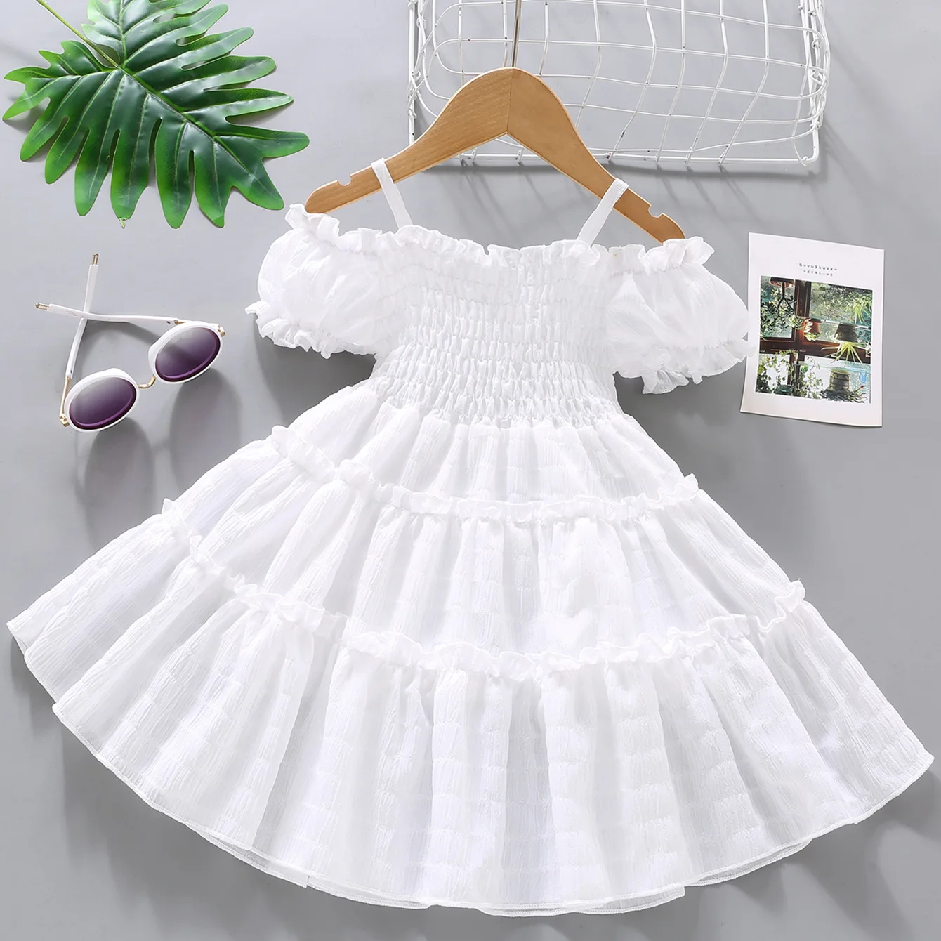 Summer Girls Dress 2024 New Style White Dress Kid 1 to 8 Years Old Fashionable Fashionable Princess Skirt