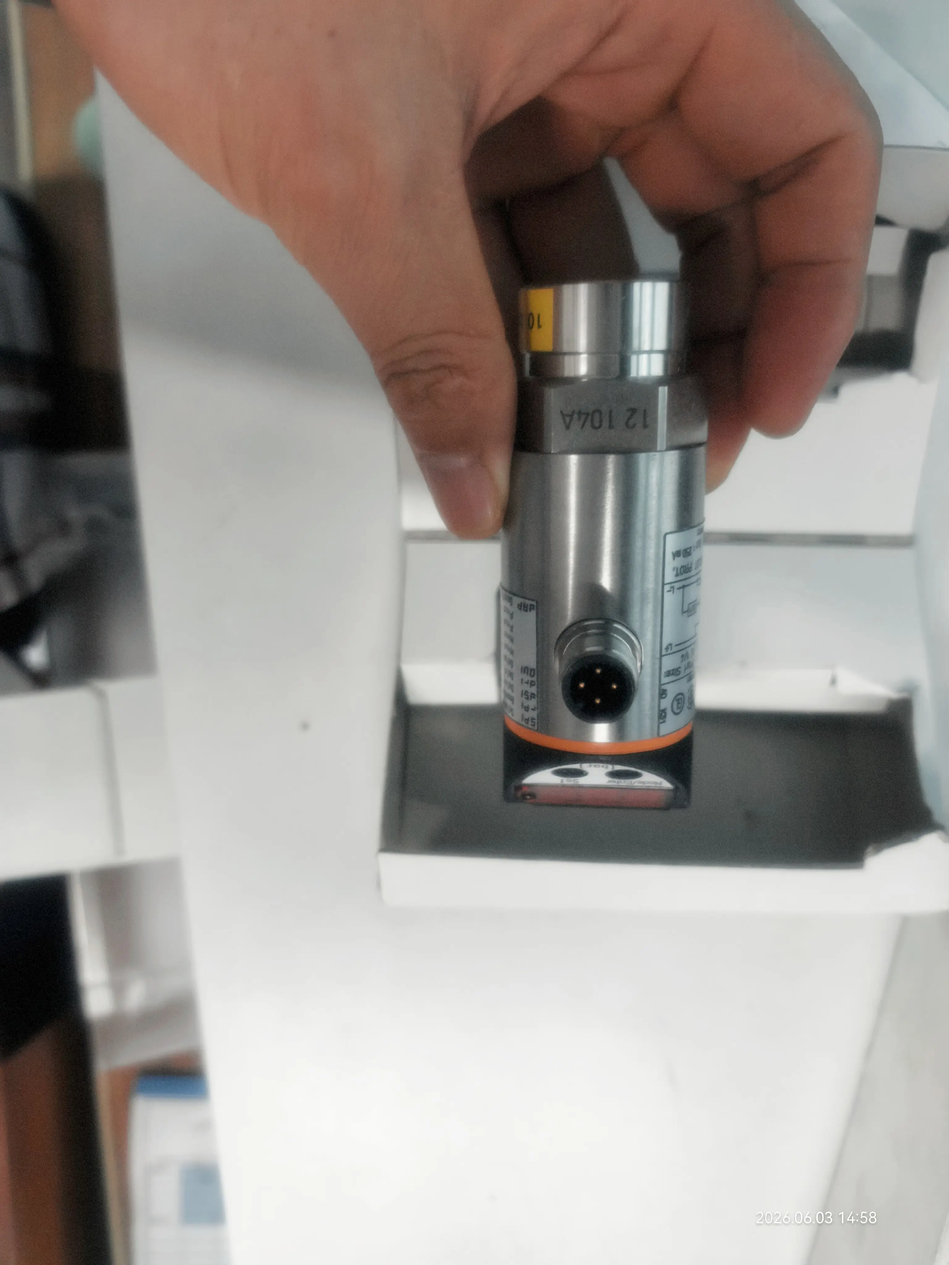 IFM Digital Pressure Sensor PN5024 Is Brand New And Original In Stock, You Can Directly Shoot And Send It On The Same Day.