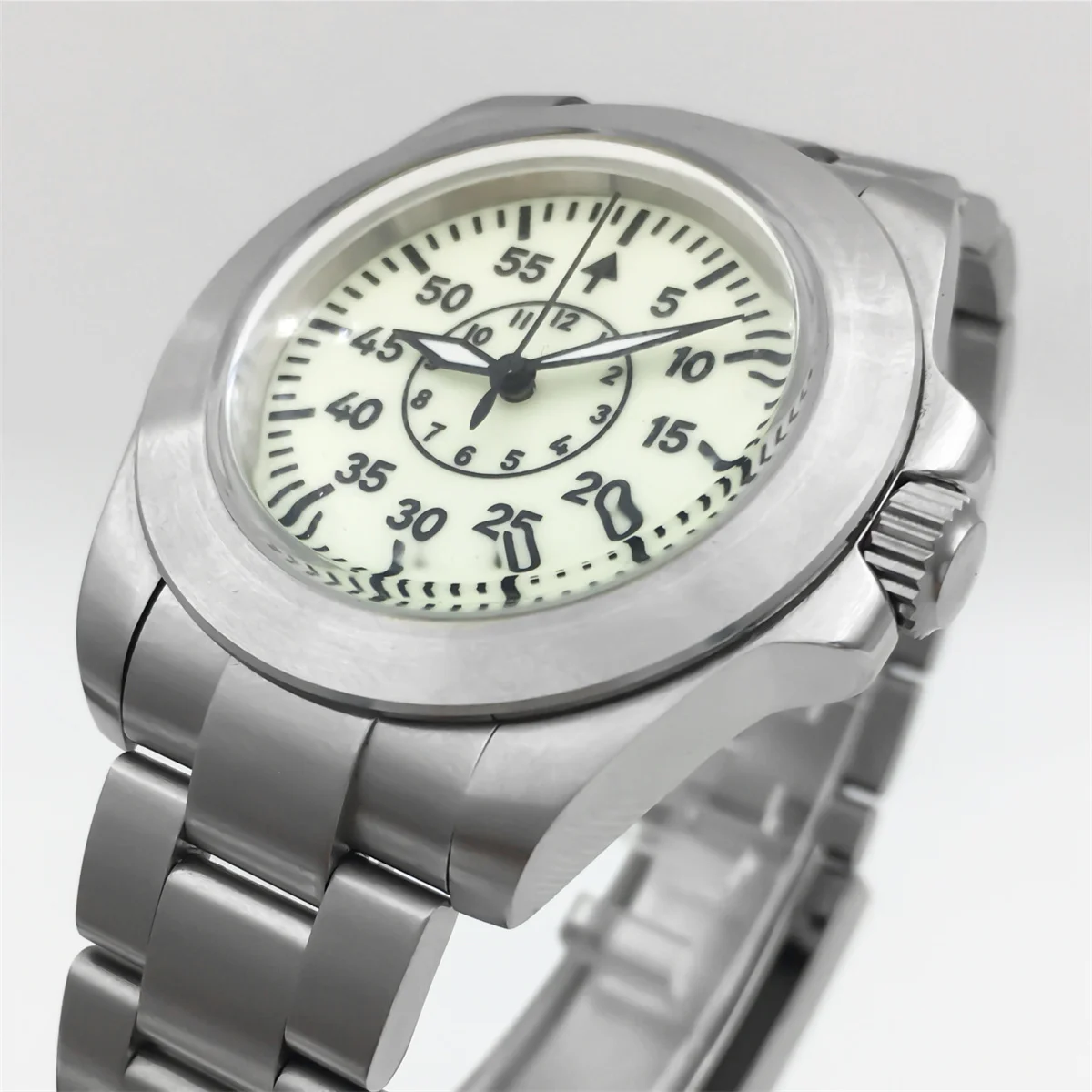 BLIGER 40mm NH35A Men's Automatic Watch Black and white luminous dial Coated domed glass Stainless steel brushed case bracelet