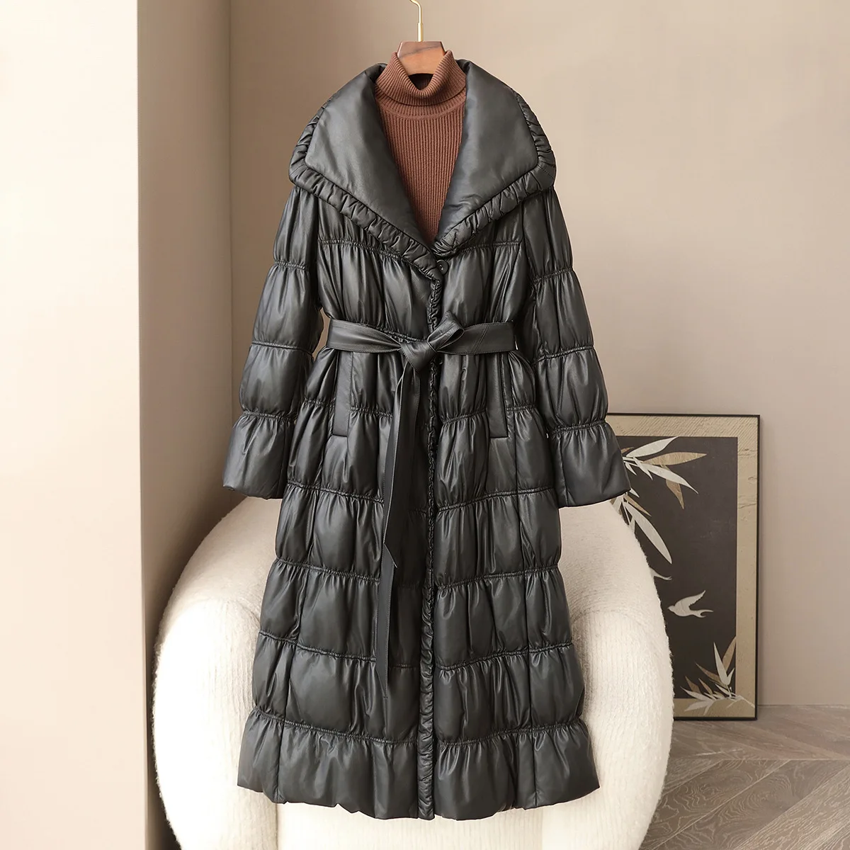 Giacca lunga in pelle di pecora da donna nuova primavera 2025 Cappotto in piuma di pelle di oca bianca al 90%